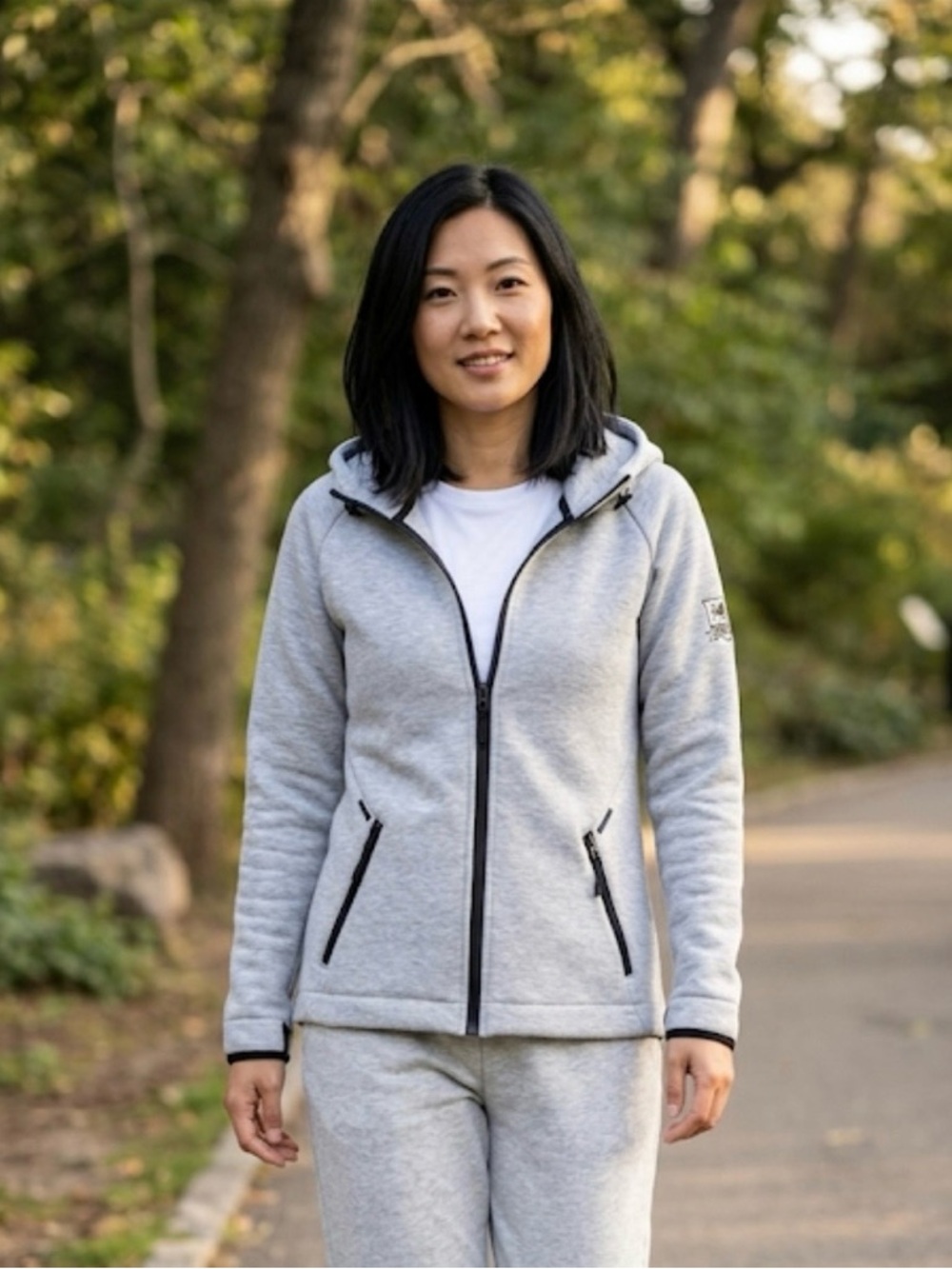 (L) HOODIE zip up jacket LevelWear. Great for layering